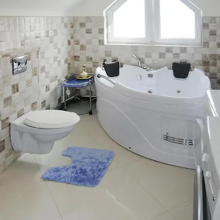 In Nowe Warpno, Cleaning Included Nowe Warpno