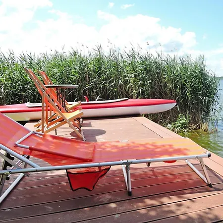 In Nowe Warpno, Cleaning Included Holiday home